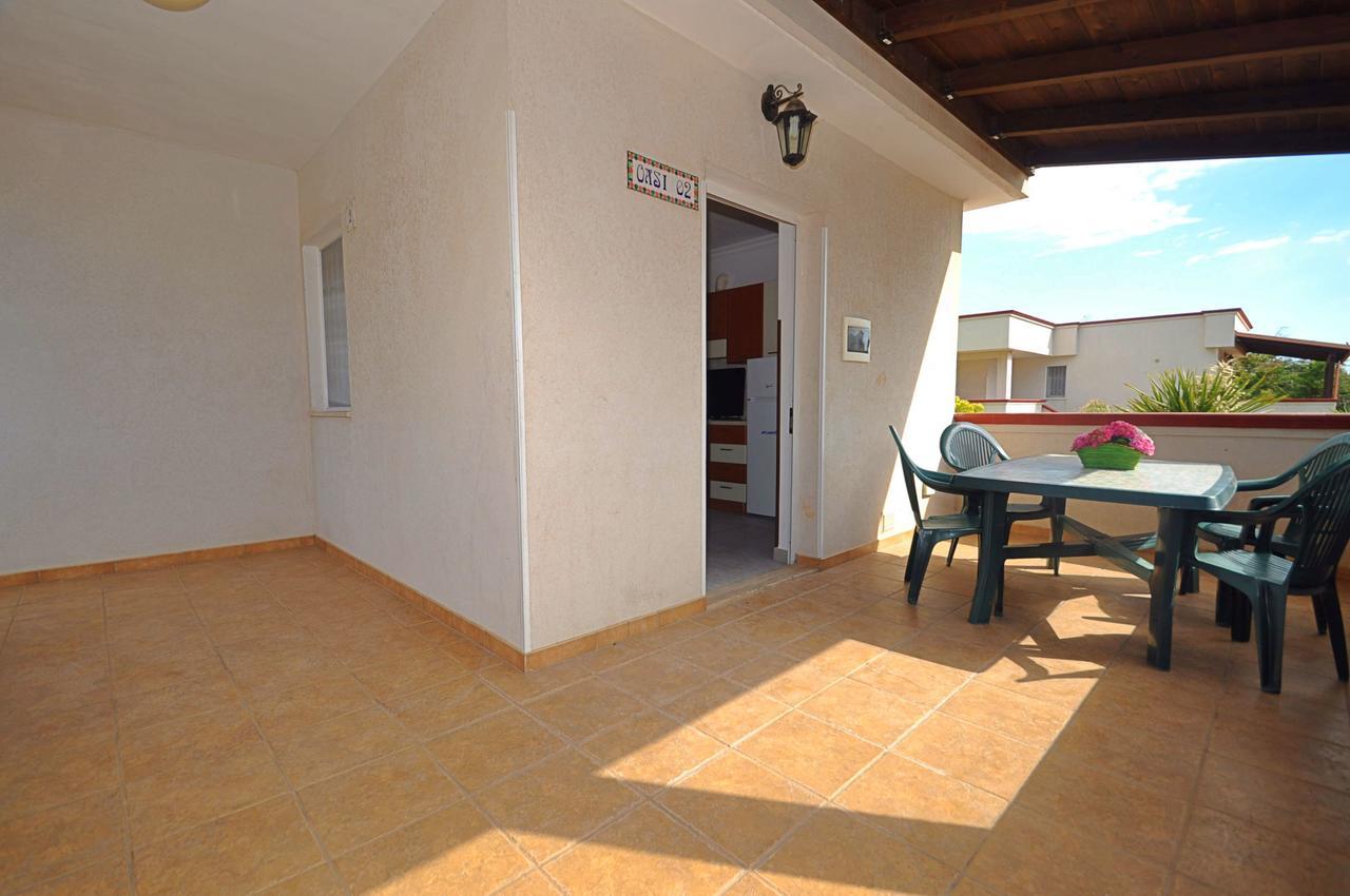 Residence Mezzaluna Carovigno Bagian luar foto