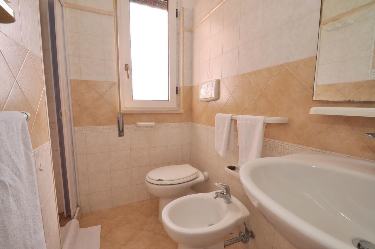 Residence Mezzaluna Carovigno Bagian luar foto