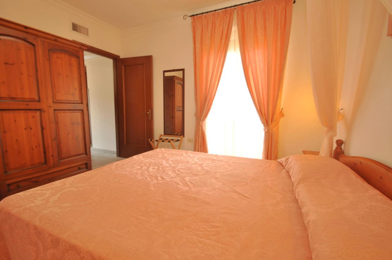 Residence Mezzaluna Carovigno Bagian luar foto