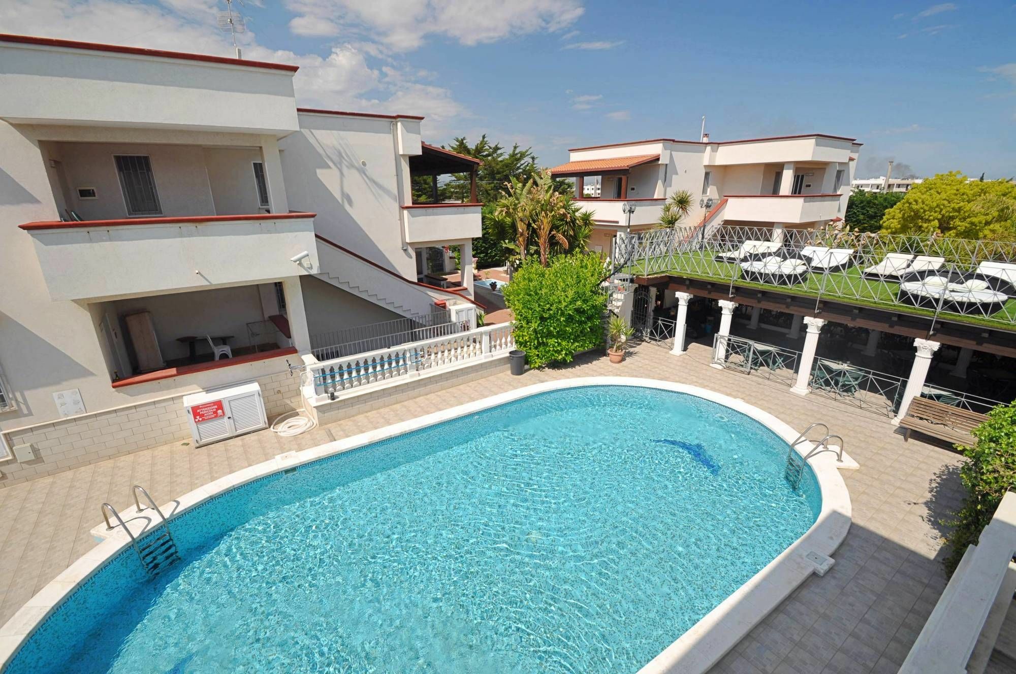 Residence Mezzaluna Carovigno Bagian luar foto